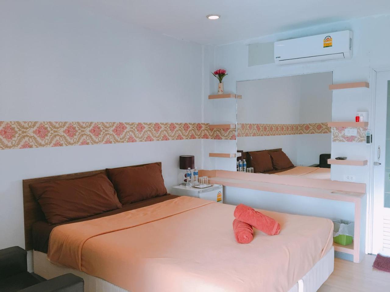 Waratee Spa Resort Villa Bangkok Zewnętrze zdjęcie